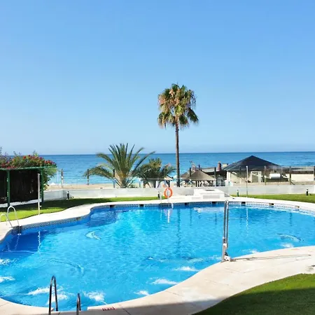 Banana Front Line Iii - Eaw Homes Appartement Marbellac
