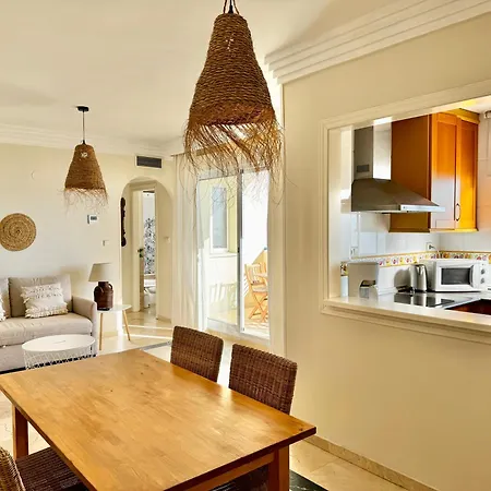 Banana Front Line Iii - Eaw Homes Apartment Marbella