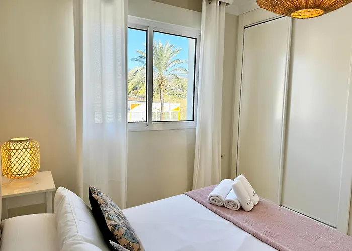 Banana Front Line Iii - Eaw Homes Marbella