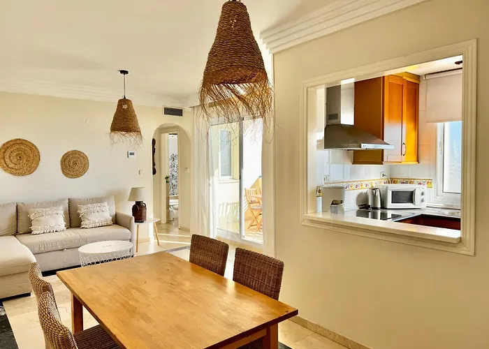 Banana Front Line Iii - Eaw Homes Daire Marbella
