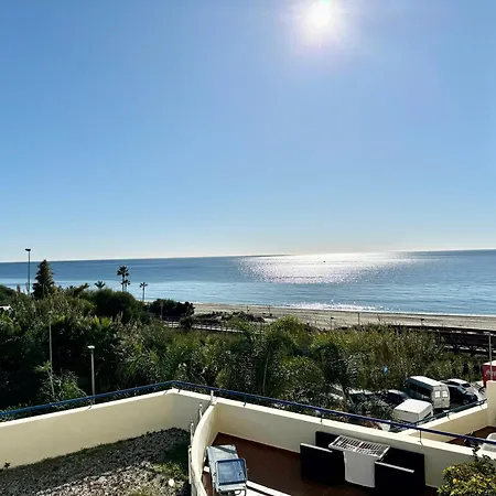 Banana Front Line Iii - Eaw Homes Appartement